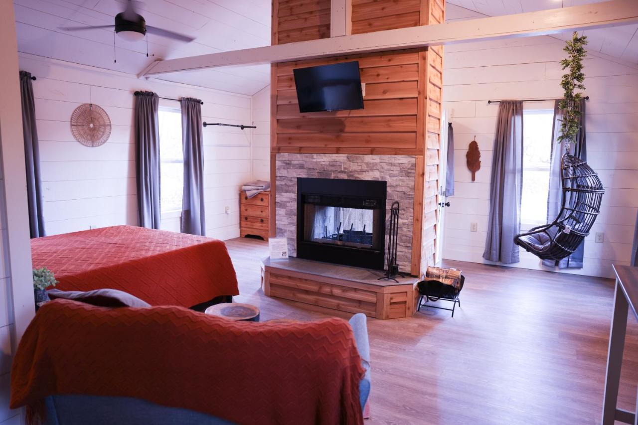 Avenwood Cabins Логан Экстерьер фото